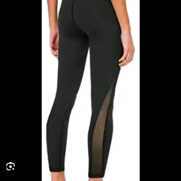 lululemon athletica Black High-Waisted Leggings, size 2 - Picture 1 of 8